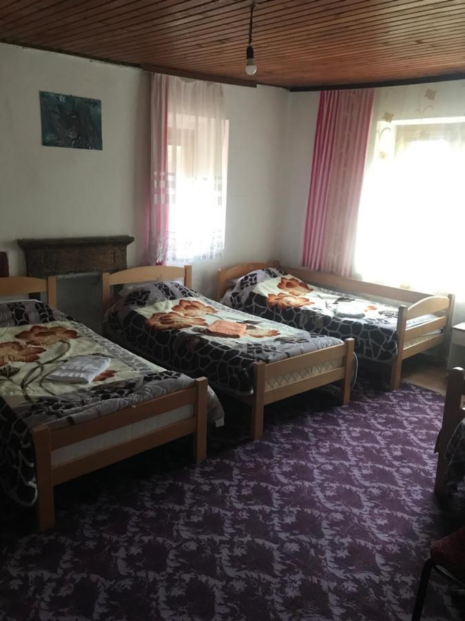Guest House Ulaj Vuthaj Kültér fotó