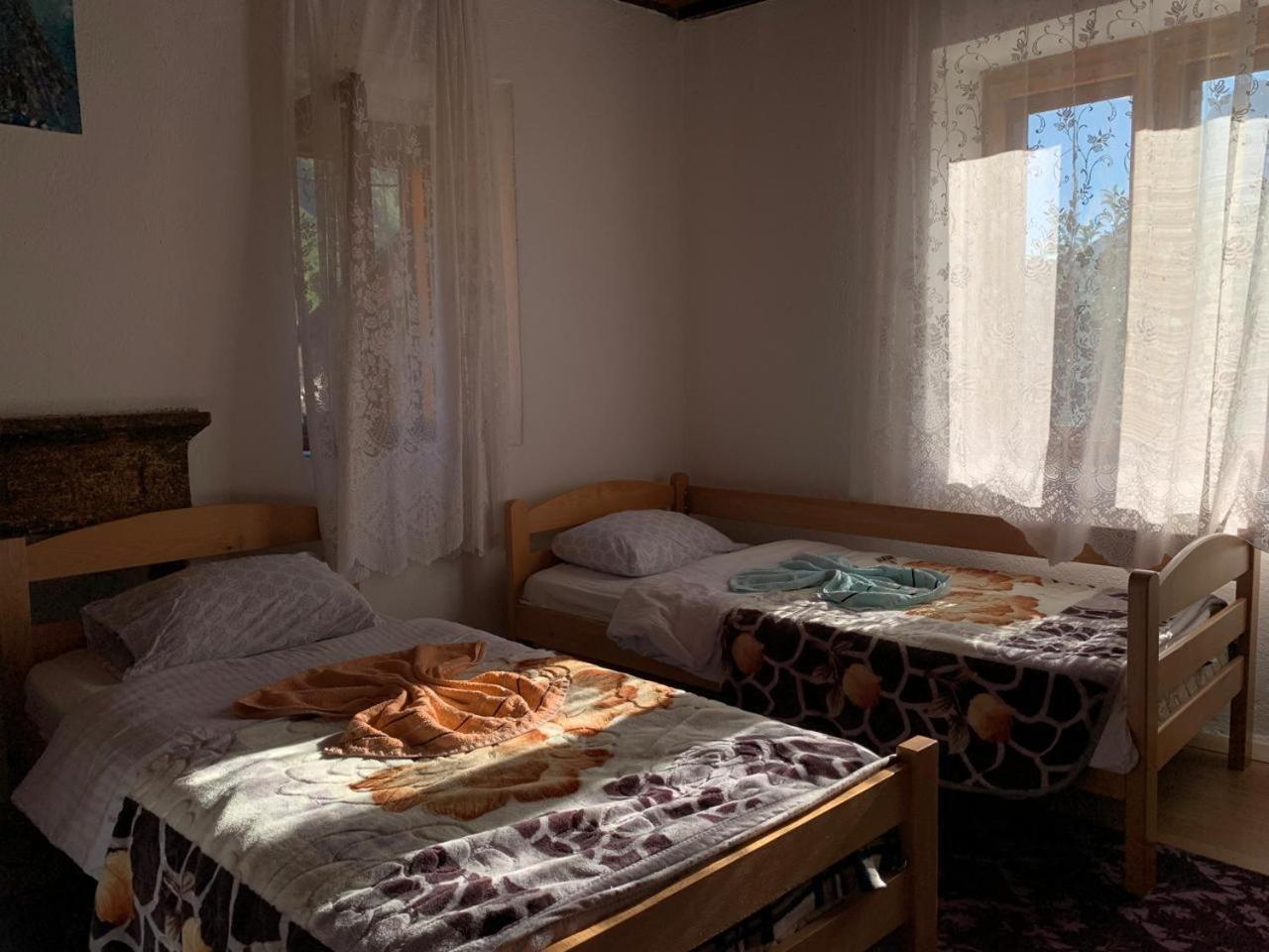 Guest House Ulaj Vuthaj Kültér fotó